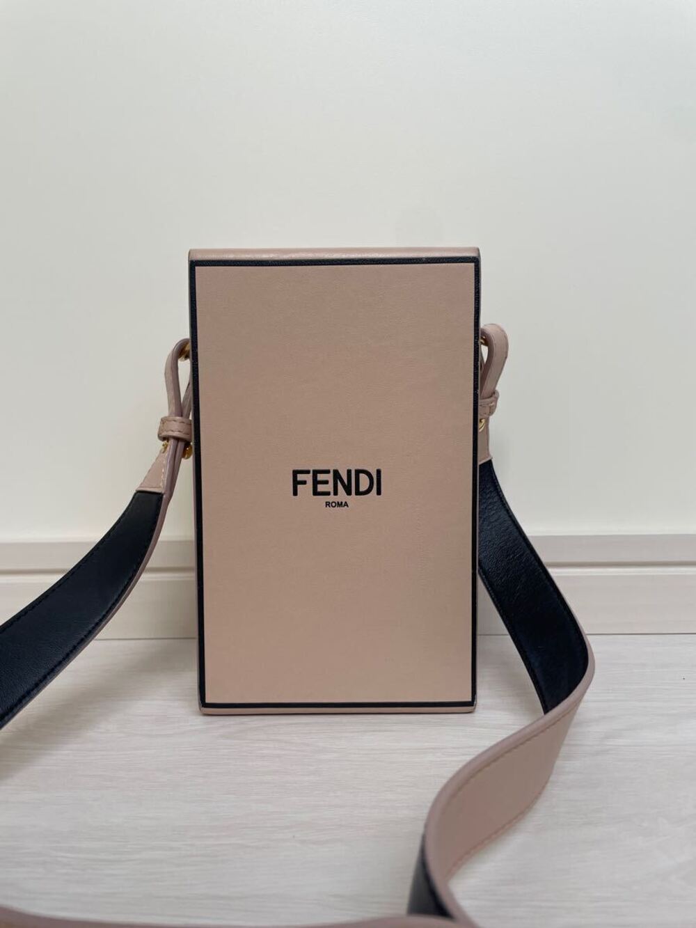 Fendi Vertical Shoulder Bag Pink Shoe